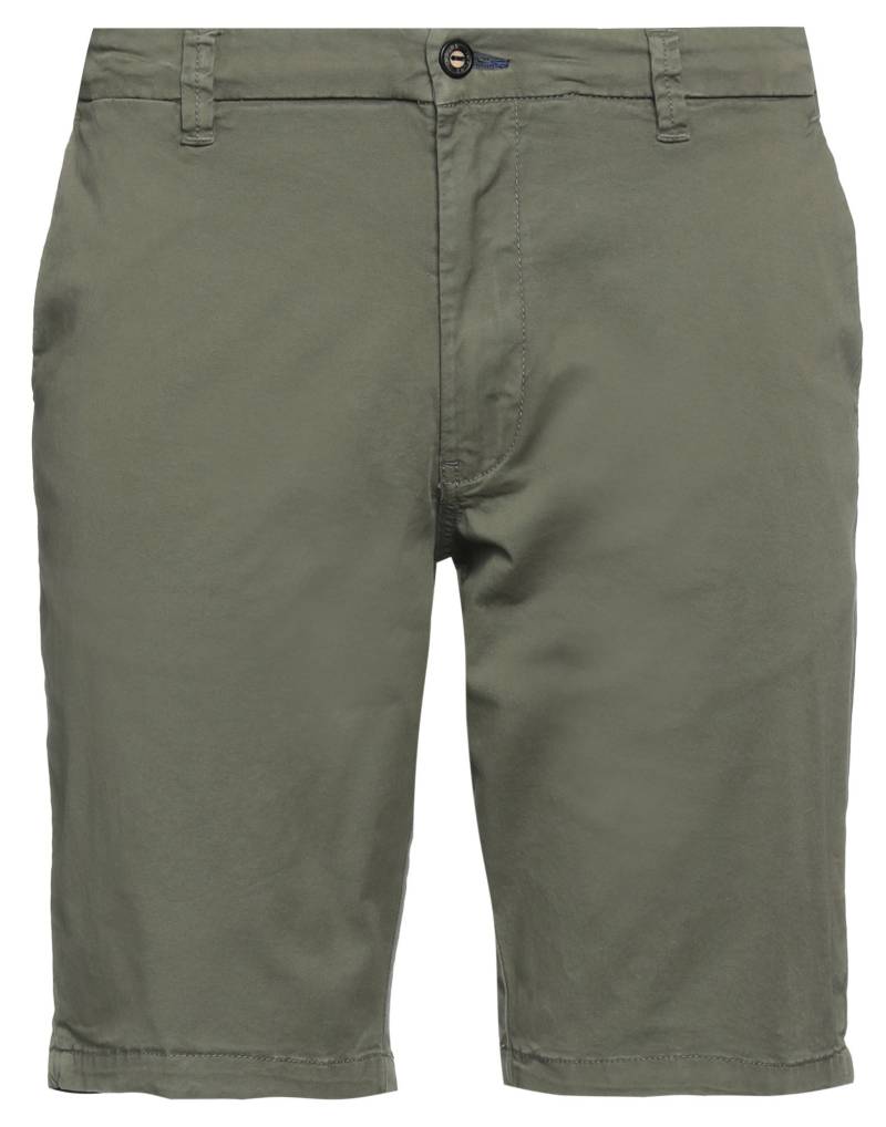 IMPURE Shorts & Bermudashorts Herren Militärgrün von IMPURE
