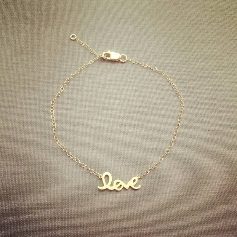 Love Anhänger Gold Filled Armband Liebe, Glück, Niedlich, Bezaubernd Love Anhänger Gold Filled Armband Liebe, Glück, Niedlich, Bezaubernd von IMSMI