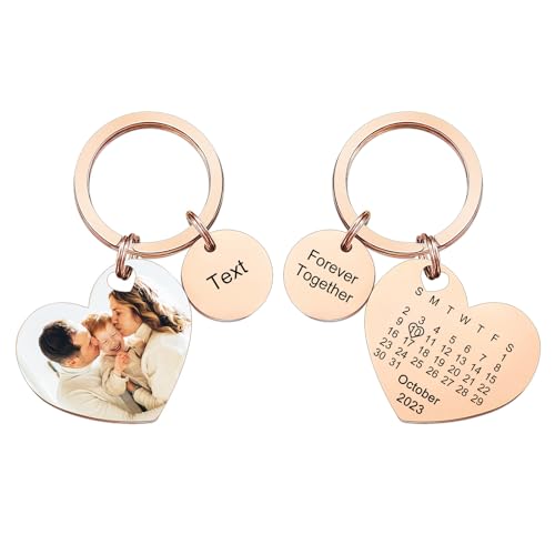 INBLUE Personalisierter Kalender Schlüsselanhänger mit Graviertem Datum/Foto Edelstahl Herz/Quadrat Anhänger Runde Scheibe mit Text Schlüsselanhänger Gedenk Geschenk für Paare Jahrestag - A3 von INBLUE