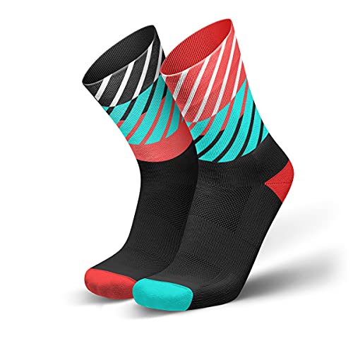 INCYLENCE Laufsocken für Damen und Herren mit leichter Kompression,1 Paar (DE/NL/SE/PL, Numerisch, 43, 46, Regular, Regular, Diagonals Black Inferno) von INCYLENCE