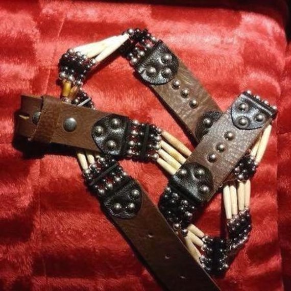 Hairpipe Ledergürtel - Buckle-Gürtel Mit Rundkopfnieten von INDIANSTYLE