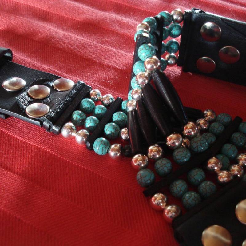 Hairpipes Wechselgürtel - Vollrindledergürtel Mit Hairpipes, Howlith- U. Edelstahlperlen | Gü 05 von INDIANSTYLE