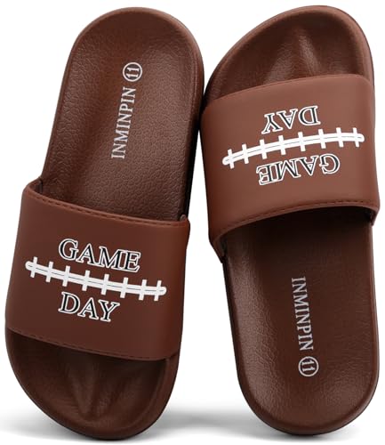 INMINPIN Kinder Jungen Mädchen Ball Sprots Slides Sandalen Ultra Bequeme Strand Pool Dusche Schuhe Haus Slide Indoor Outdoor für Sportfan, Fußball Solid Coffee, 4 Big Kid von INMINPIN