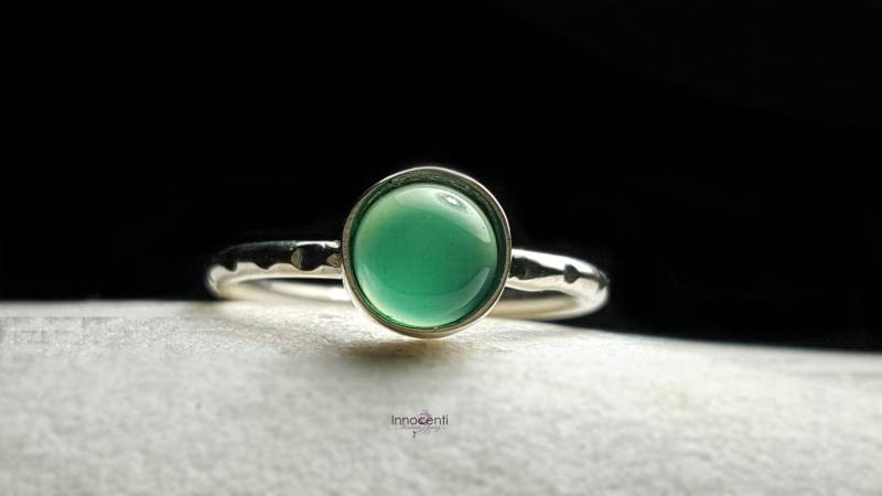 Grüner Onyx Ring Natürlicher Silber von INNOCENTIJEWELRY