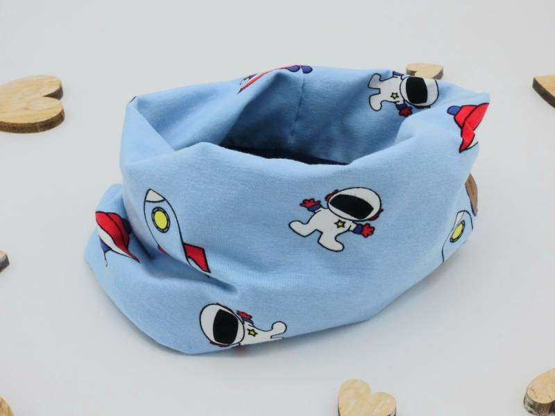 Handgefertigter Kinder-Loop Aus Baumwolljersey Mit Weltraum Motiv Von Iriz Design von IRiZDESiGN