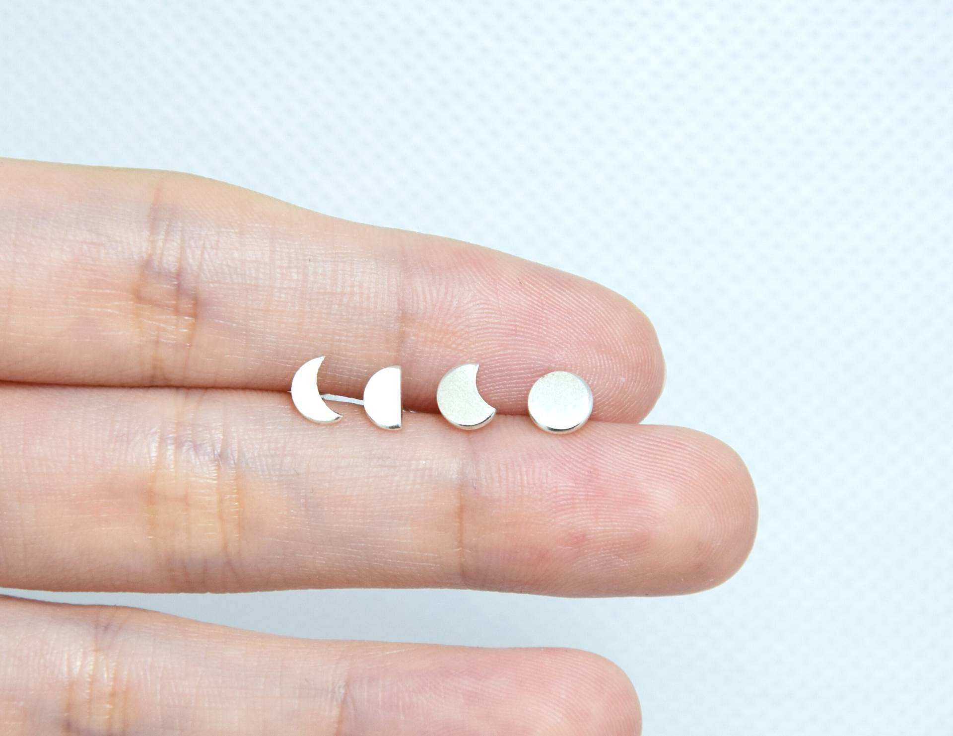 Mond Phase Silber Ohrstecker Set - Handgemachte Eclipse Großes Geschenk/Valentinstag/ Weihnachten/ Neujahr/ Geburtstag/ Bff Mond Phase Silber Ohrstecker Set - Handgemachte Eclipse Großes Geschenk/Valentinstag/ Weihnachten/ Neujahr/ Geburtstag/ Bff von ISJewellery