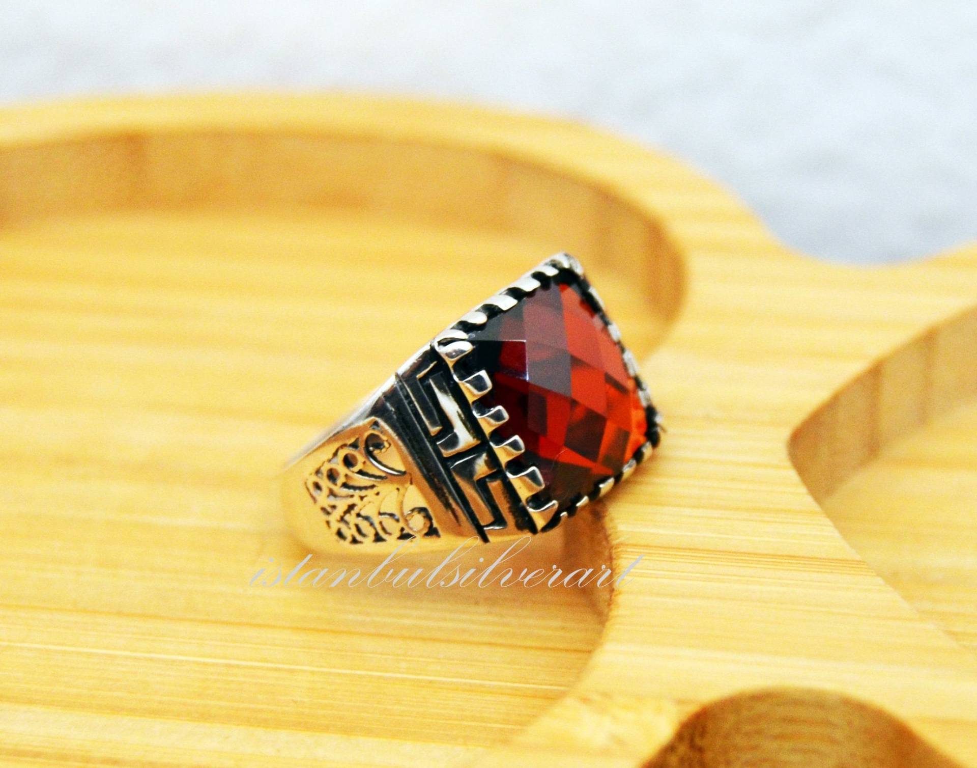 Handgefertigter 925 Sterling Silber Herrenring Ottomaner Rubin Cz Ring von ISTANBULSILVERART