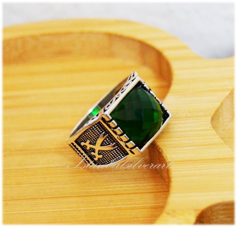 Handgemachte Ottoman Sterling Silber Herrenring Smaragd Kubikzirkon von ISTANBULSILVERART