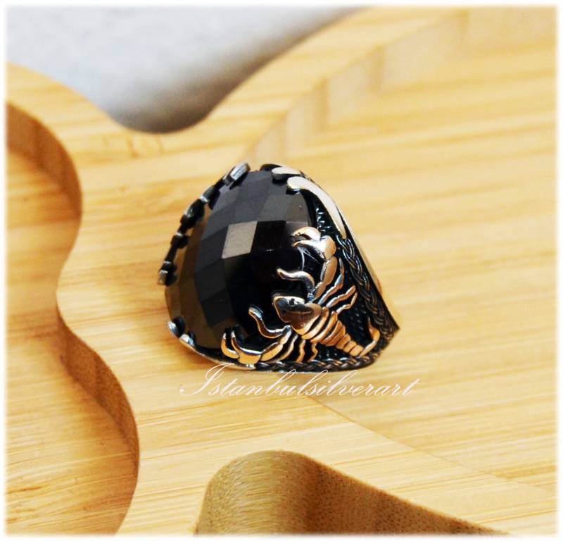 Handgemachte Sterling Silber Skorpion Ring Onyx Animal Wrap von ISTANBULSILVERART