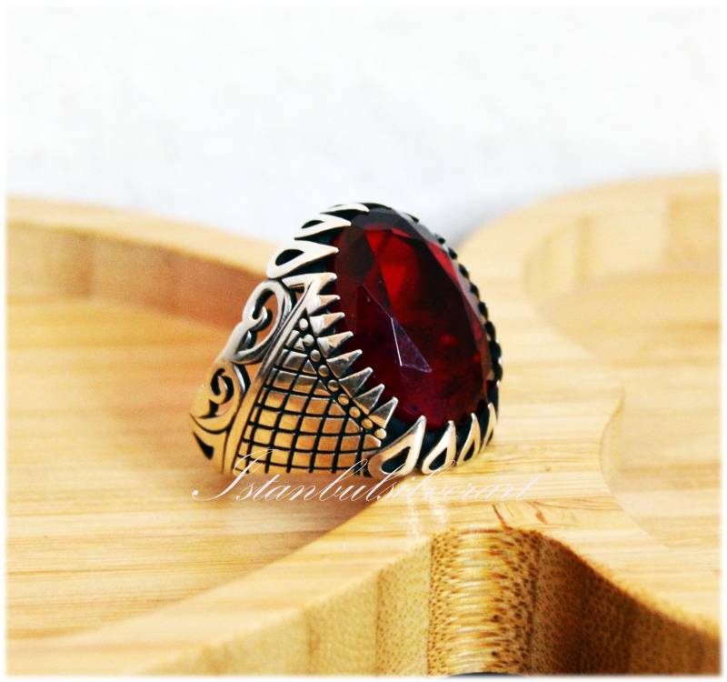 Handgemachter Rubin Sterlingsilber Herrenring Ottoman Design von ISTANBULSILVERART