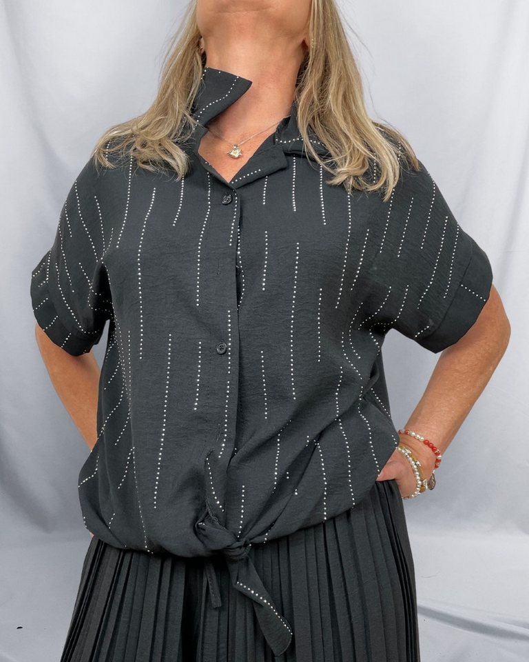 ITALY VIBES Kurzarmbluse - sommerliche Bluse - Strassdetails - Bindeknoten - elegante Bluse ONE SIZE (empfohlen für Gr. 36–42 / S–XL) von ITALY VIBES