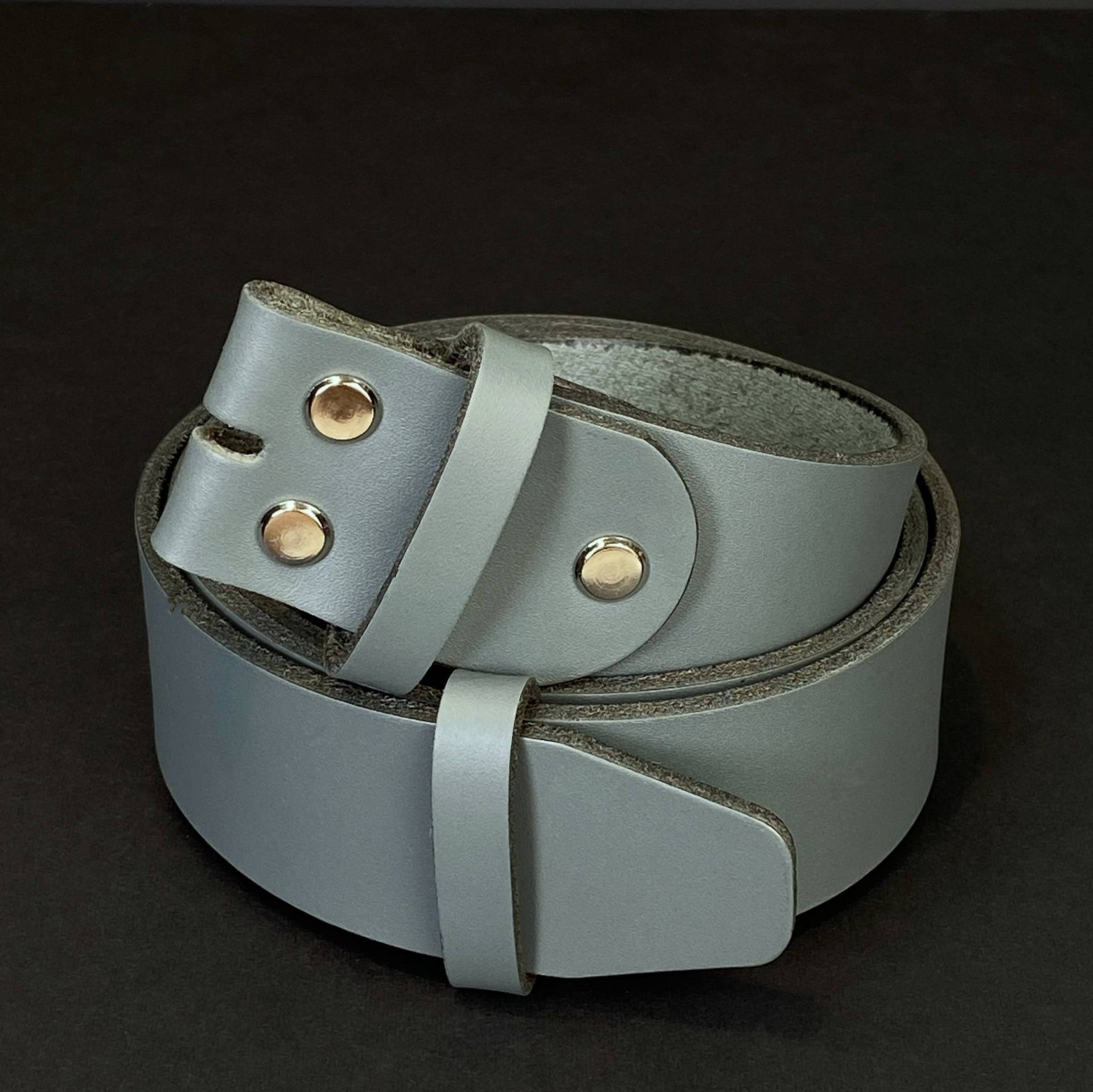 Personalisierter Ledergürtel Ohne Schnalle Ersatzstreifenriemen Breite 2, 5 cm Bis 5 1 "1 1/8" 3/8" 1/2" 1, 5" 3/4" 2" Personalisierter Ledergürtel Ohne Schnalle Ersatzstreifenriemen Breite 2, 5 cm Bis 5 1 "1 1/8" 3/8" 1/2" 1, 5" 3/4" 2" von IUkrainianMasterI