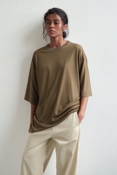 IVA RYCH Oversize-T-Shirt in Oliven-Braun I Deadstock von IVA RYCH