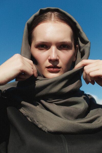 IVA RYCH Schal aus Wolle I Deadstock von IVA RYCH