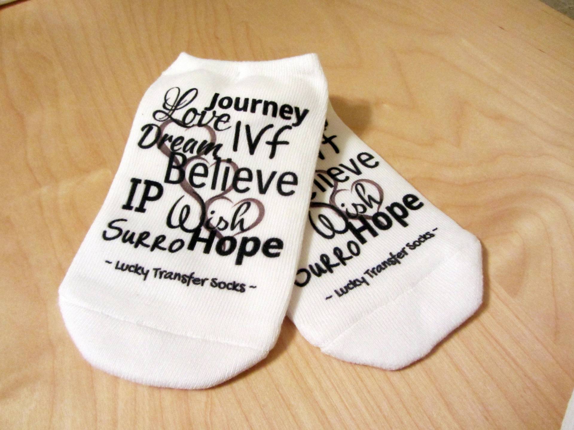 Ivf Socken, Geschenk, Ersatzmutter, Lucky Transfer Socken - Surrogatejourney Socks Ivf Socken, Geschenk, Ersatzmutter, Lucky Transfer Socken - Surrogatejourney Socks von IVFSurrogacyGoodies