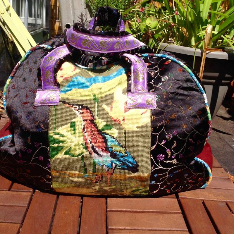 Singapur-Koffer von Iamcuriousmonkey