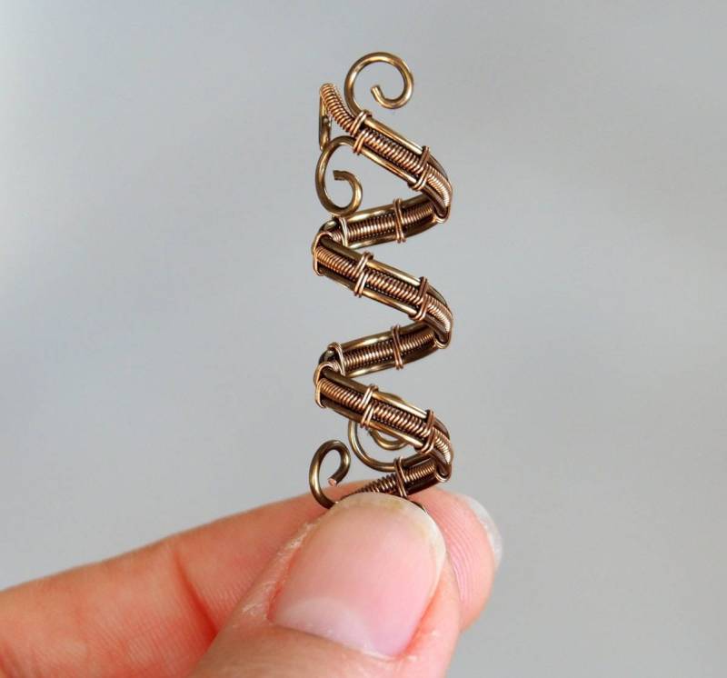 Draht Gewickelt Haarperle Kupfer Dreadlock Spiral Armreif Draht Gewickelt Haarperle Kupfer Dreadlock Spiral Armreif von IanirasArtifacts