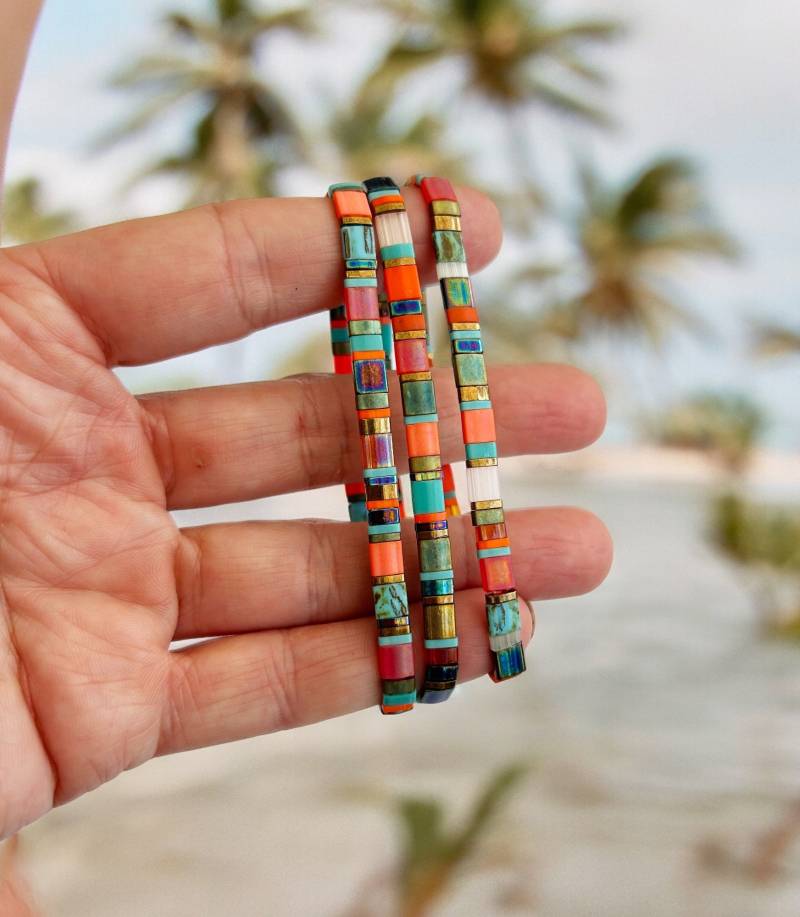 Armband Set - Boho Style | Metallic Perlenarmband Damenorange Türkis Gold| Armreif Schmal von IbizaSchmuck