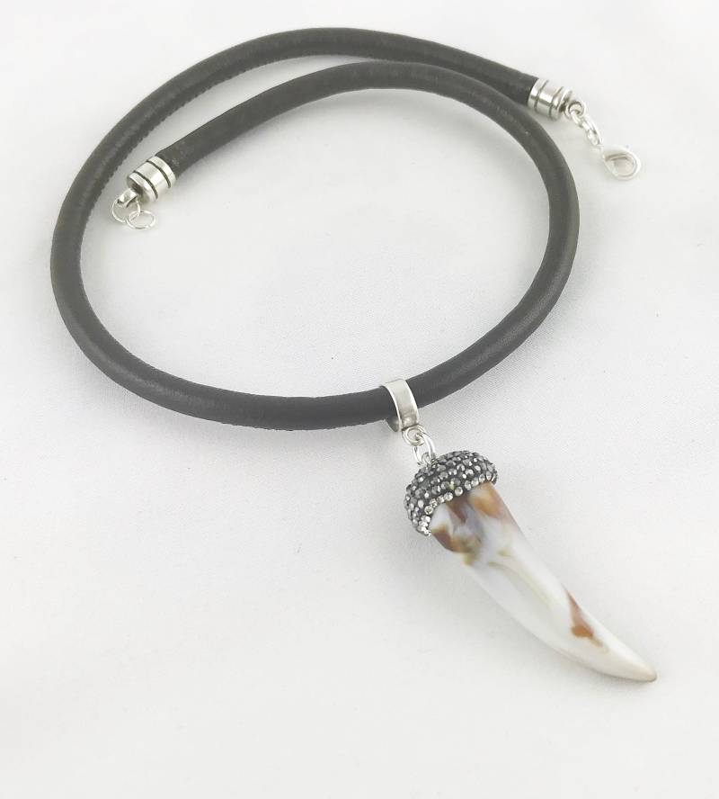 Herrenkette Horn - Lederkette | Boho-style Halskette Herren Nappalederkette Ibiza Schmuck von IbizaSchmuck