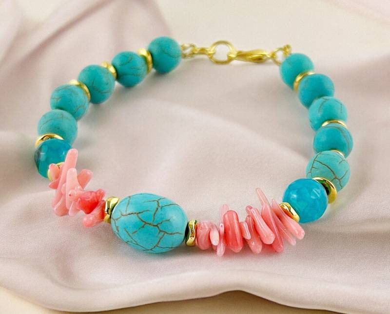 Perlenarmband Coral Sea Gold Damen | Boho Style Edelsteinarmband Türkis Koralle Armband Aus Edelsteinen Türkis Ibiza Schmuck Perlenarmband Coral Sea Gold Damen | Boho Style Edelsteinarmband Türkis Koralle Armband Aus Edelsteinen Türkis Ibiza Schmuck von IbizaSchmuck