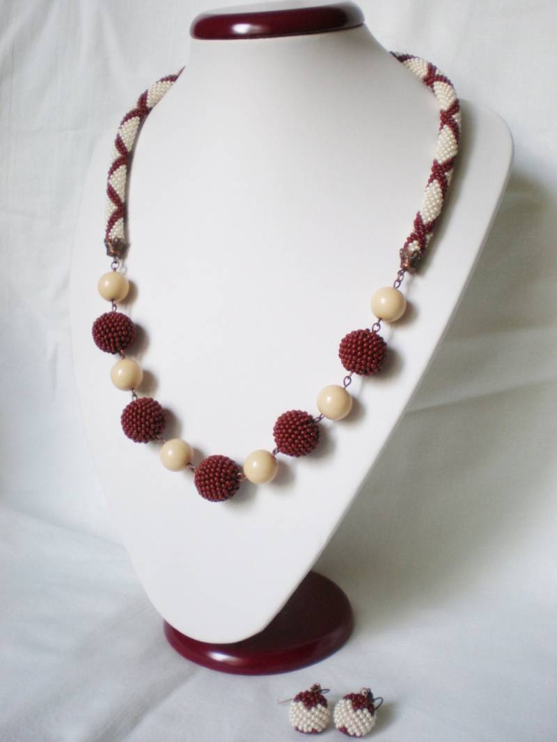 Gehäkelte Perlenkette Braune Rocailles Perlenschmuck von IceBells