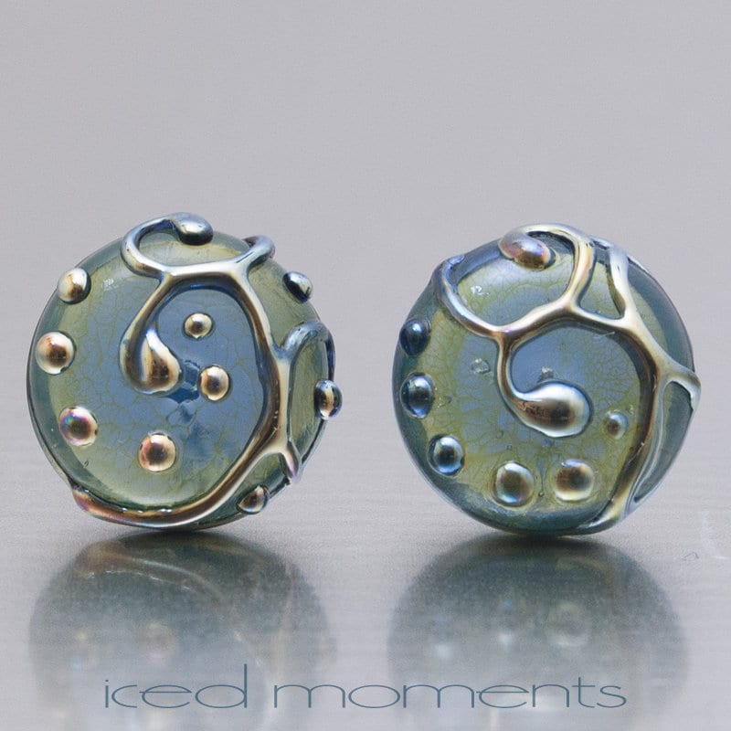 Ohrstecker - Linie Kunst in Halong Bay Und Silber. Lampwork Glas Sterling Silber, Von Jennie Yip Ohrstecker - Linie Kunst in Halong Bay Und Silber. Lampwork Glas Sterling Silber, Von Jennie Yip von IcedMoments