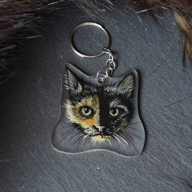 Handgezeichneter Haustier Schlüsselanhänger - Buntstiftzeichnung Personalisierbar Anhänger Tier Realistisch Portrait Schlüsselring von Icemaden