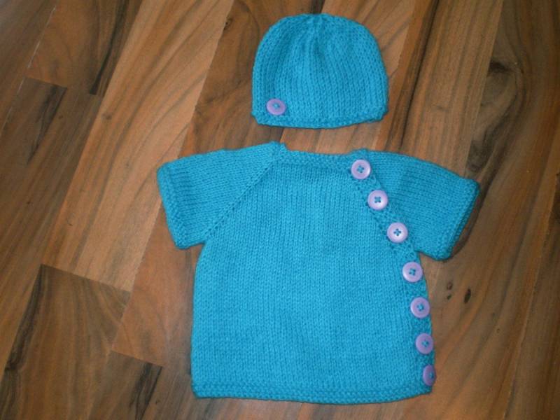 Handgestrickte Baby Strickjacke, Pullover & Mütze Set, Blauer Pullover, Mütze, 0-3 Monate Kleidung von Icklepicklebabywear