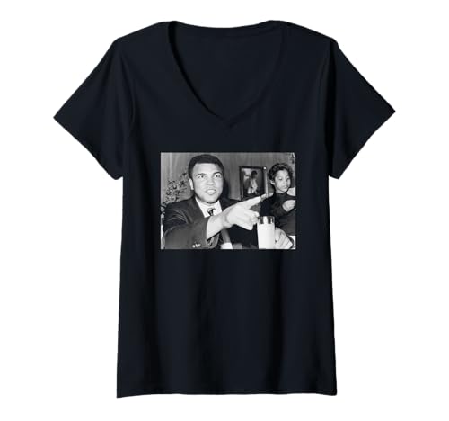 Damen Ehemaliger Weltmeister im Schwergewicht Muhammad Ali 1984 T-Shirt mit V-Ausschnitt Damen Ehemaliger Weltmeister im Schwergewicht Muhammad Ali 1984 T-Shirt mit V-Ausschnitt von Iconic Photo Moments