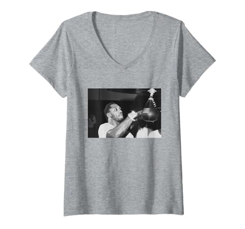 Damen Joe Frazier bereitet Sich auf den zweiten Muhammad Ali Boxkampf vor T-Shirt mit V-Ausschnitt von Iconic Photo Moments