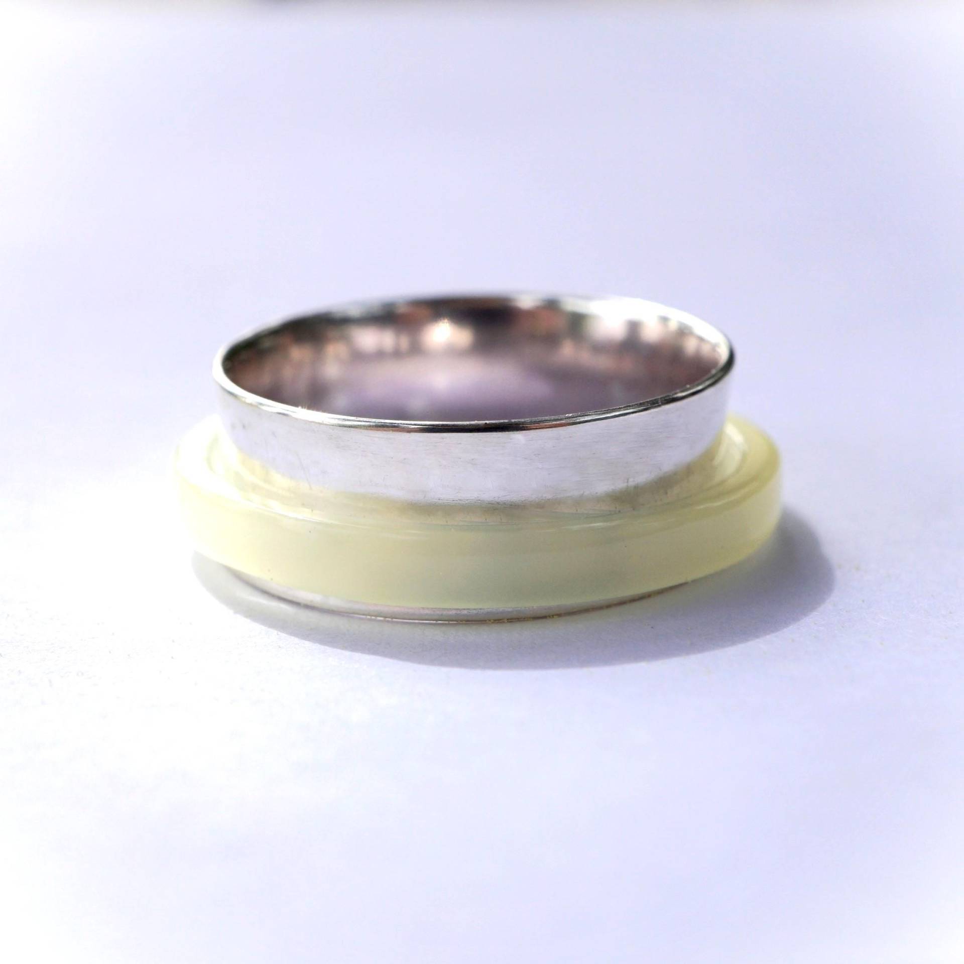 Spinn Ring, Drehring, Bunter Ring Aus Plexiglas von IdaFischerSchmuck