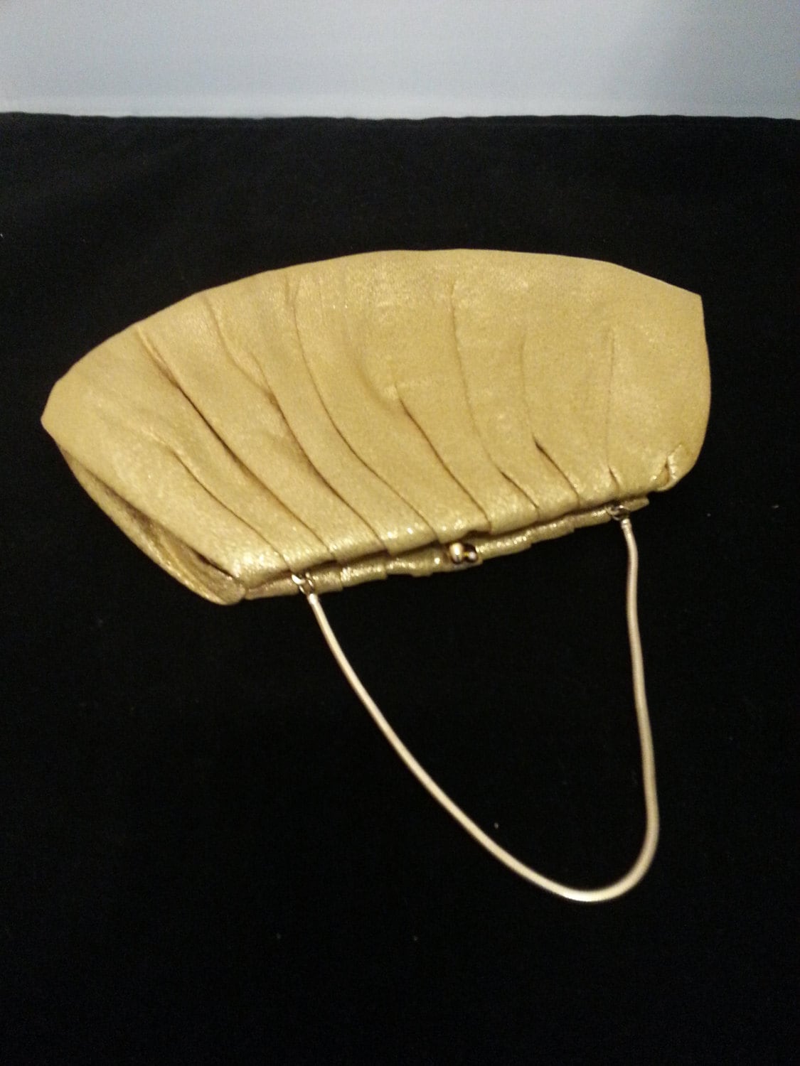 Harry Levine Gold Abendtasche Harry Levine Gold Abendtasche von IdasVintageCloset