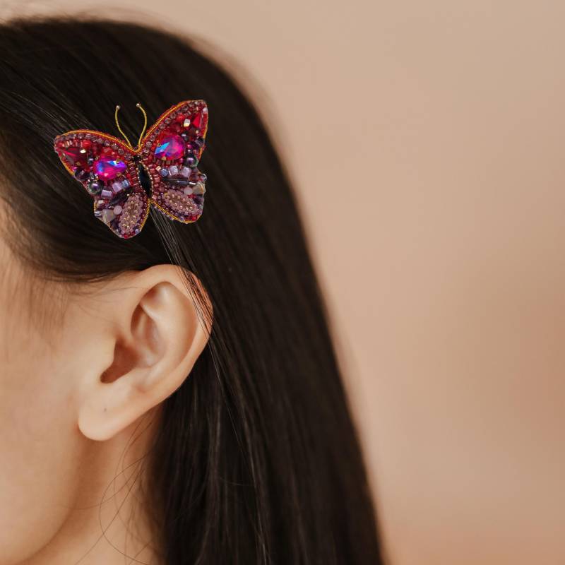 Perlen Haarspange Schmetterling Stil Gestickt Haarnadel Handgemacht Mode Accessoire Für Mädchen Elegant Look Clip Einzigartige Schmuck Geschenk Baby von IdeaArtStore