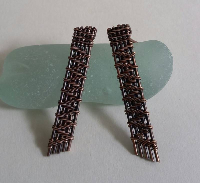 Draht Gewickelt Tab Ohrringe Draht Gewickelt Tab Ohrringe von IdleHandsJewelryCA