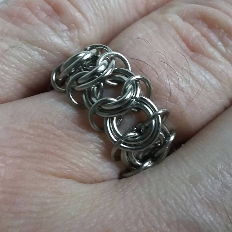 Flexibler Kettenring von IdleHandsJewelryCA
