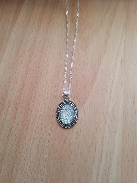 sterling Silber Weiße Glitzer Anhänger Singapur Waterwave Halskette Kette Hochzeit Geschenk Cabochon Glas sterling Silber Weiße Glitzer Anhänger Singapur Waterwave Halskette Kette Hochzeit Geschenk Cabochon Glas von IdovilBeautyConcerns