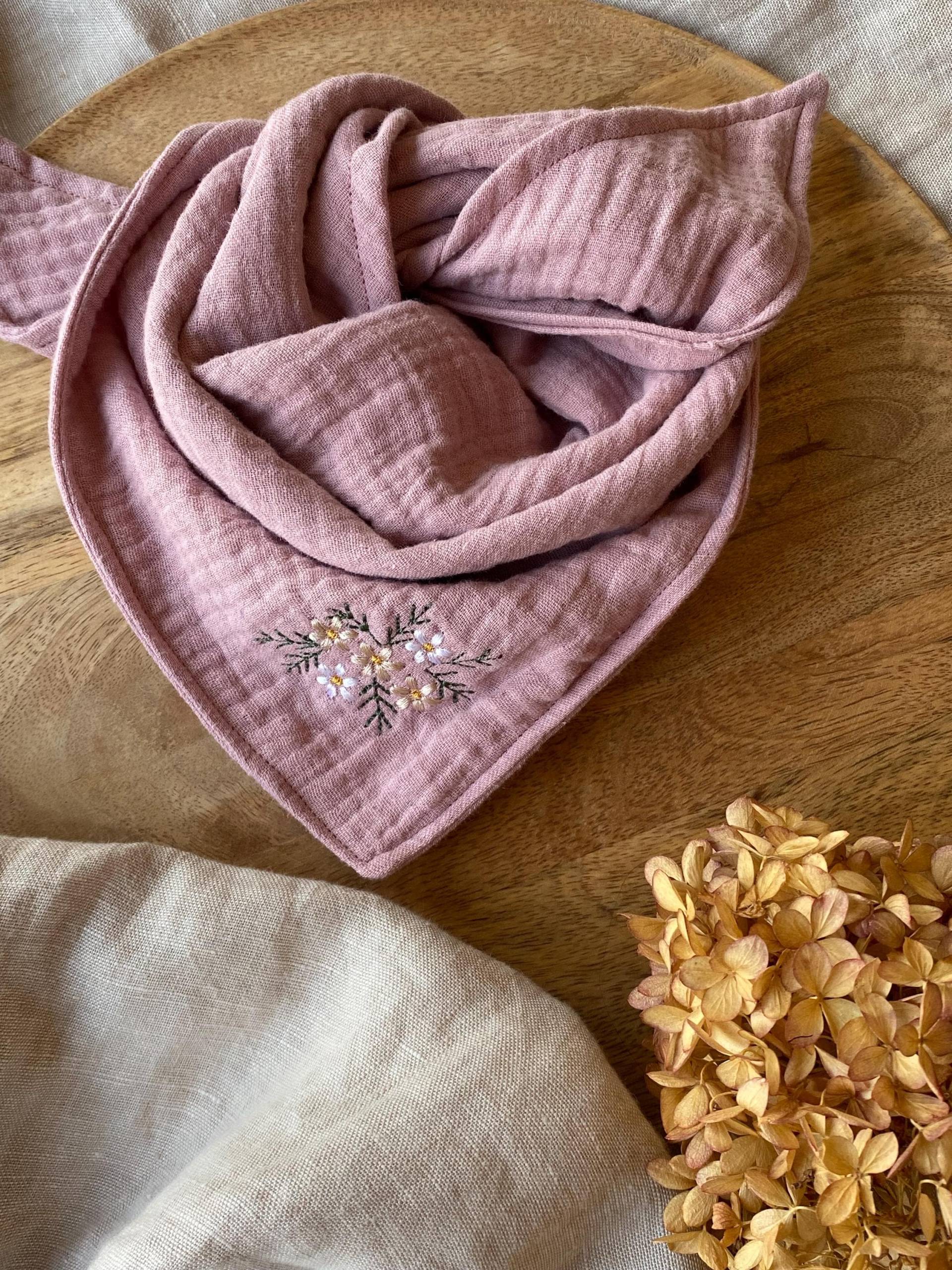 Musselin Tuch Kinder | Halstuch Rosa| Bestickt Mit Einer Blume Unikat Musselintuch von Igelwerkstatt