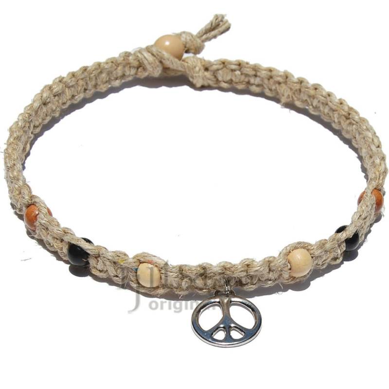 Natürliche Dicke Breite Flache Hanf Halskette Mit Großen Silber Peace Zeichen Und Bunte Holzperlen Um Natürliche Dicke Breite Flache Hanf Halskette Mit Großen Silber Peace Zeichen Und Bunte Holzperlen Um von Ijitsa