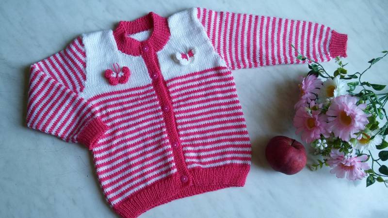 Handgestrickter Wollpullover Für Baby/strickjacke Kind Mit Schmetterling Merinowolle Kleinkind Jacke von IkalKnitting