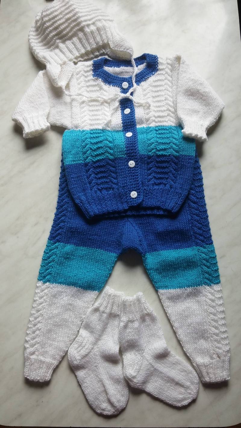 Sofort Lieferbar 6-12 Monate Handgestrickte Baby/Kleinkind Jungen Pullover Set - Jacke Hose Mütze & Socken Für Baby, 60% Merino Wolle von IkalKnitting