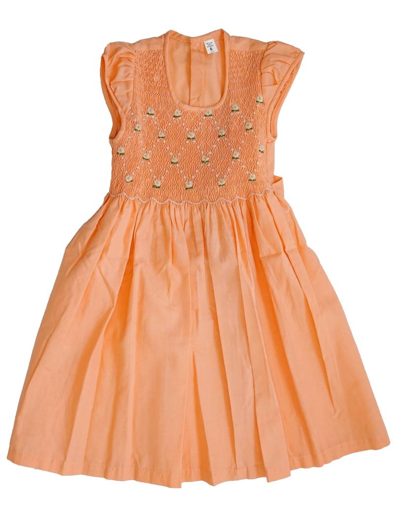Handbesticktes Smok-Kleid Für Mädchen | Ca. 6 Jahre/Gr. 116 Lachsfarben - 100% Baumwolle von IkalaMR
