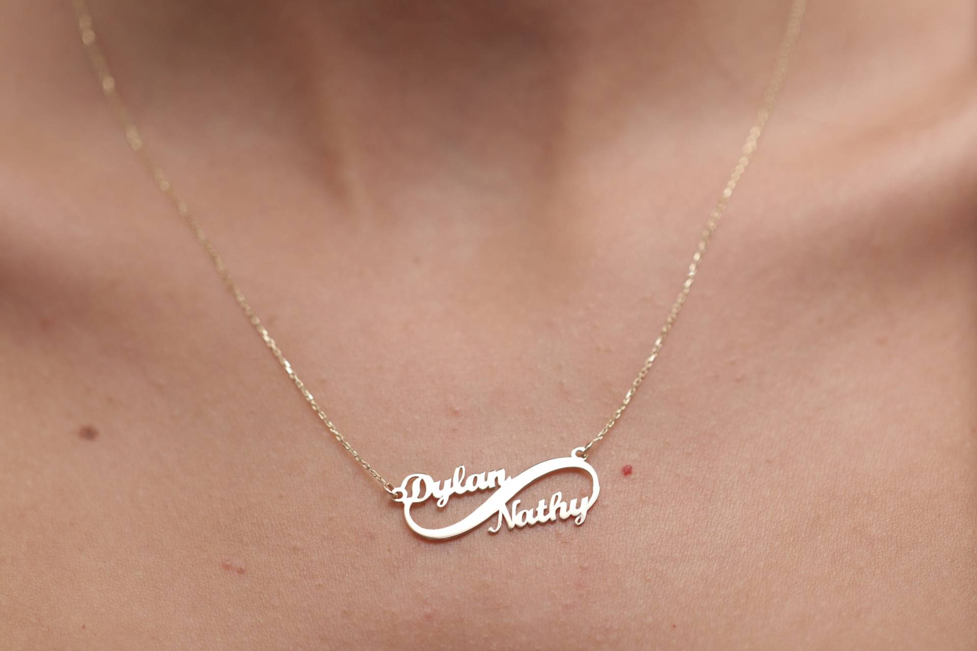 14K 18K Gold Infinity Zwei Namen Halskette/Handgemachte Muttertagsgeschenk Weihnachtsgeschenk von IkeFineJewelry