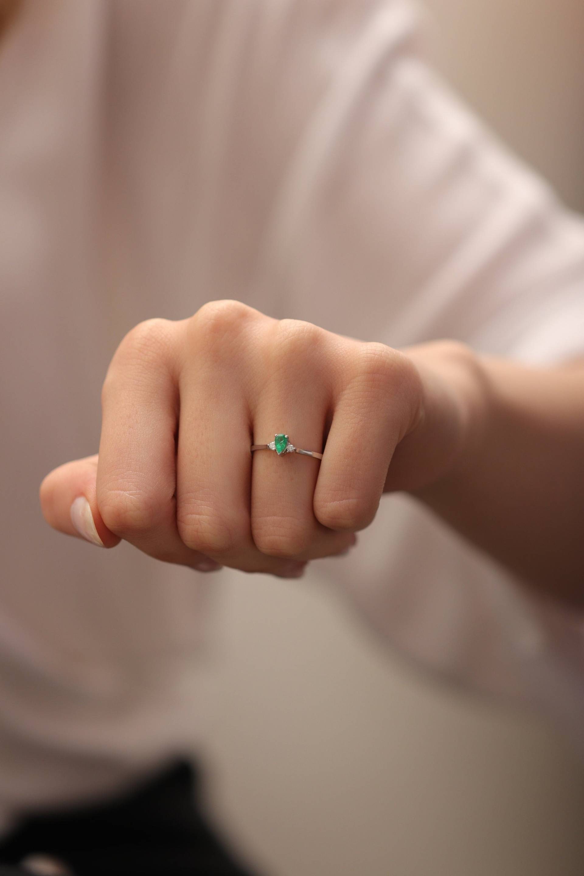 14K 18K Handgemachter Natürlicher Smaragd Ring/Gold Diamant in Gold, Roségold Und Weißgold von IkeFineJewelry