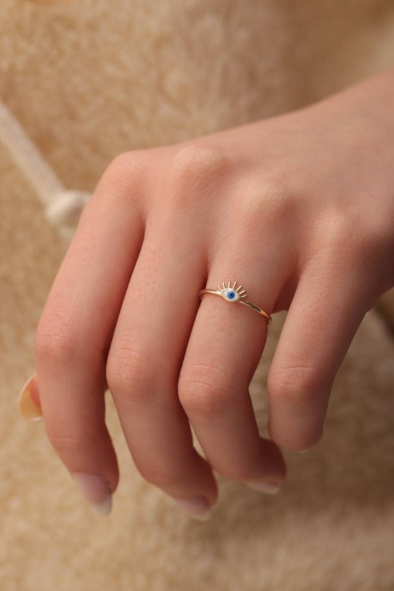 14K & 18K Gold Emaille Evil Eye Ring/Handgemachter Erhältlich in Gold, Rose Und Weißgold von IkeFineJewelry
