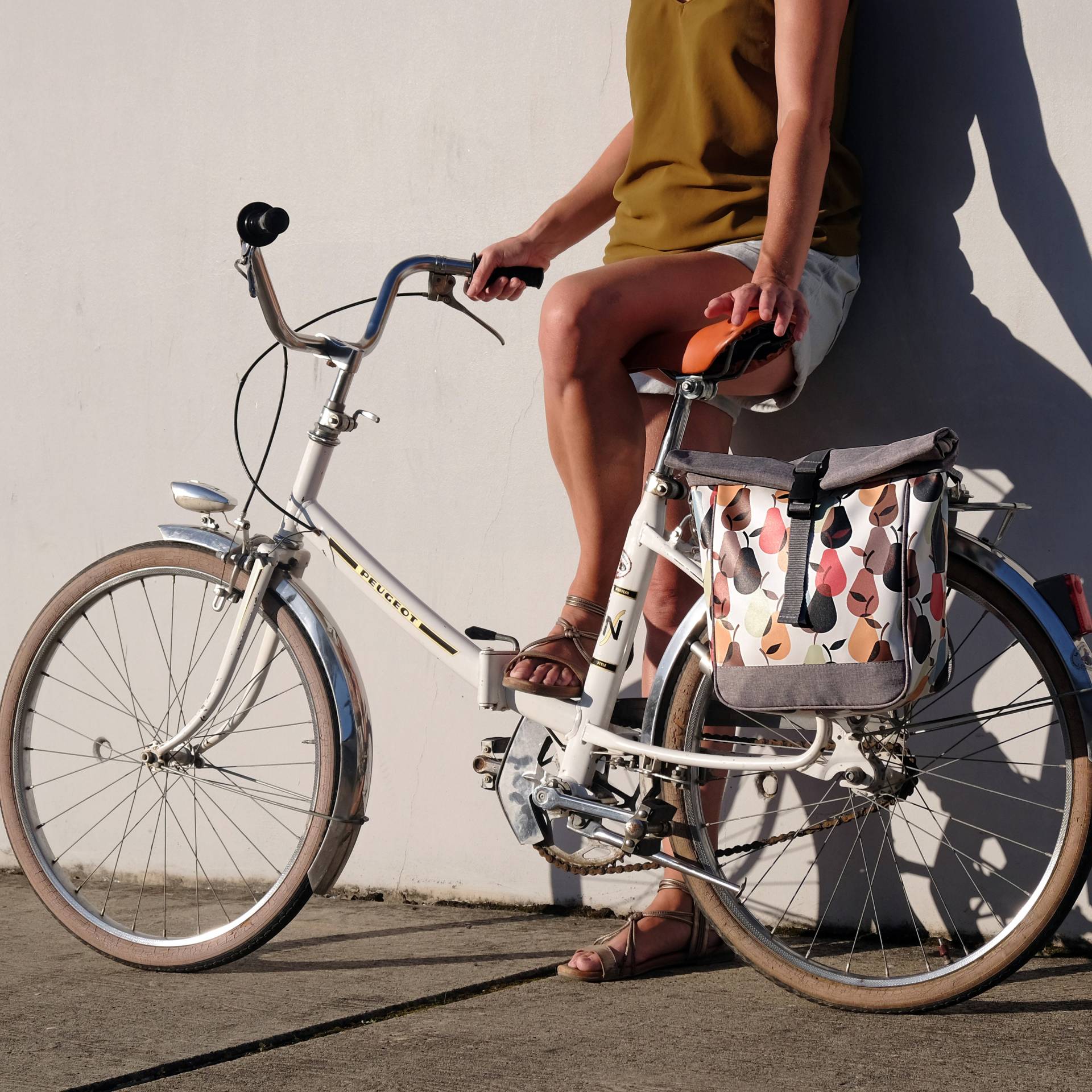 Kleine Fahrradtasche 20 - 26'' Wasserdicht Für Kinderfahrräder Falträder Klappräder Aus Plane Mit Schultergurt Modell Peras Kleine Fahrradtasche 20 - 26'' Wasserdicht Für Kinderfahrräder Falträder Klappräder Aus Plane Mit Schultergurt Modell Peras von Ikuri