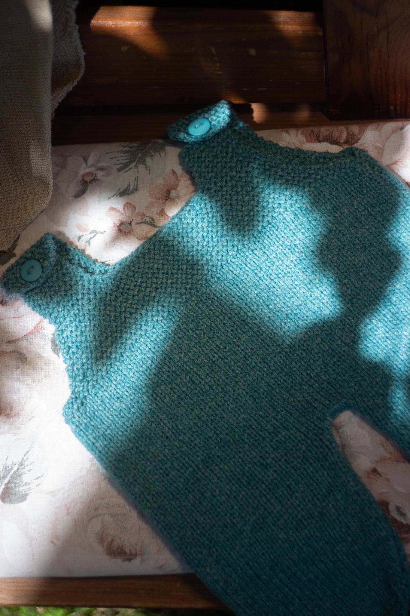 Baby-Strampler, Baby-Body, Hellblauer Body, Woll-Body, Strampler, Woll-Strampler Baby-Strampler, Baby-Body, Hellblauer Body, Woll-Body, Strampler, Woll-Strampler von IlRaccontoDelFilo