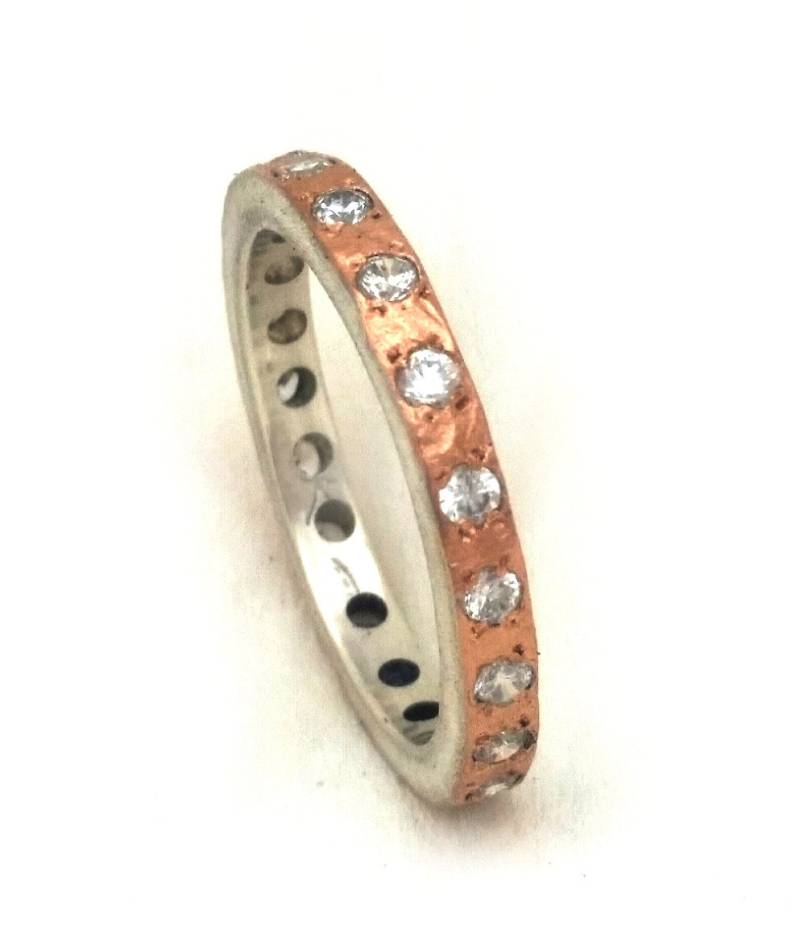 Cz Verlobungsring. Multistone Ring, Stapelring Cz, Sterling Silber Ring Mit Rotgold Besetzt Verlobungsring von IlanAmirJewelry