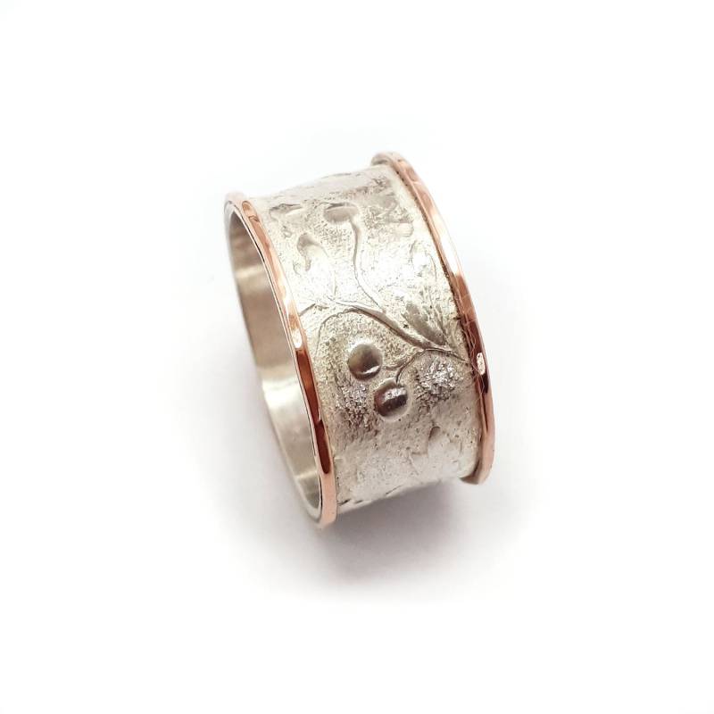 Filigraner Design Ehering, Frauen-Ehering Mit Blume Und Blatt, Ilan Amir Jewelry von IlanAmirJewelry