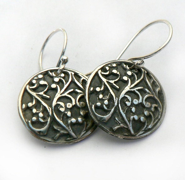 Silber Blumen Ohrringe, Baumelnde Runde Filigranes Design, Oxidiertes Sterling Silber, Geschenk Für Jeden Anlass, Ilan Amir Jewellery von IlanAmirJewelry