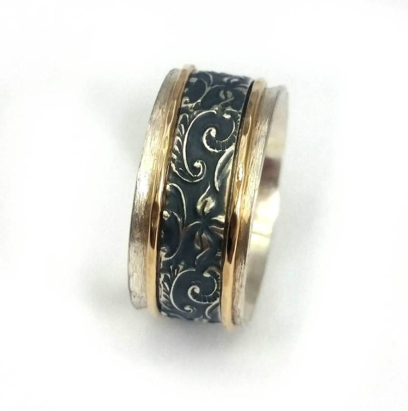 Ungewöhnlicher Spinner Ring, Unisex Ehering, Breiter Spinner, Oxidiertes Sterling Silber Band, Gelbgold Drehreifen, Ilan Amir von IlanAmirJewelry
